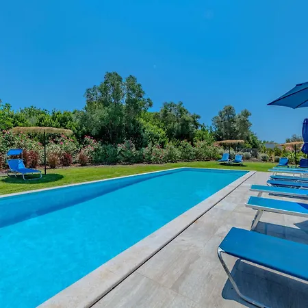 Sunny Hill-1 By Interhome