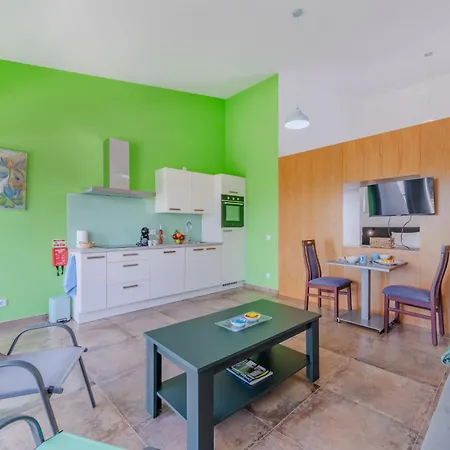 Sunny Hill-1 By Interhome شقة Murtais